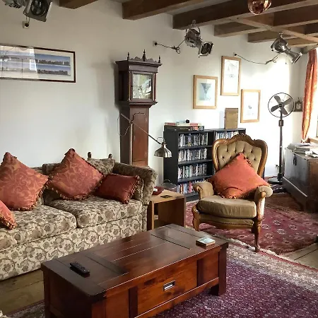 Former Rembrandt Workshop Two Bedroom *