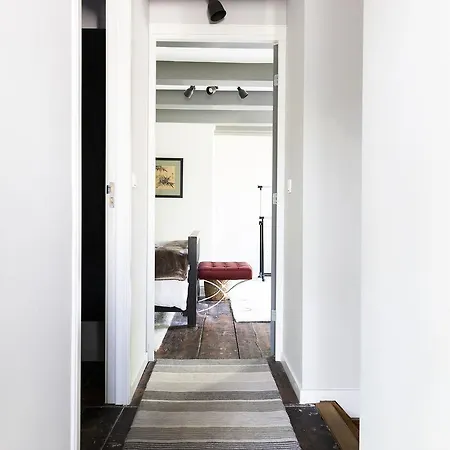 Former Rembrandt Workshop Two Bedroom *